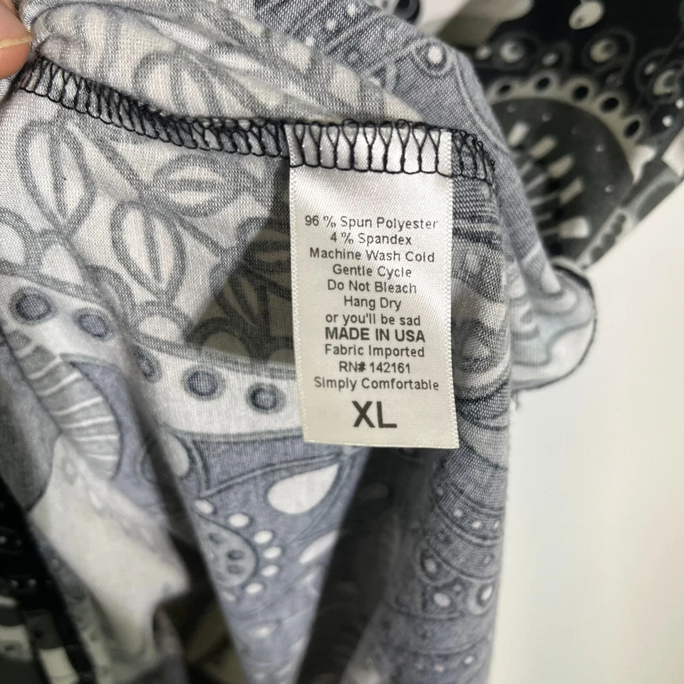 Top túnica pulóver Lularoe XL negro cachemir manga corta cuello redondo para mujer Foto 3 de 3