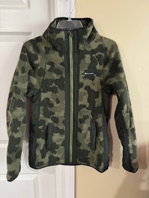 Picture 1 of 9