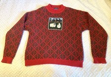 Vintage THE WOOLRICH WOMAN Holiday Sweater Sz M/L- 100 Wool Red  Green w/Sheep