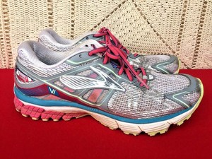 brooks ravenna 6 size 10