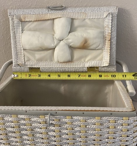 Sewing Lot Paisley Wicker Sewing Basket Large Pin Cushion Tray Feet Handle READ - Picture 9 of 21