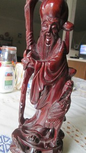 1900' ANTIQUE CHINESE STATUE RED WOOD HAND CARVED 12" Tall "Old Wise Man"