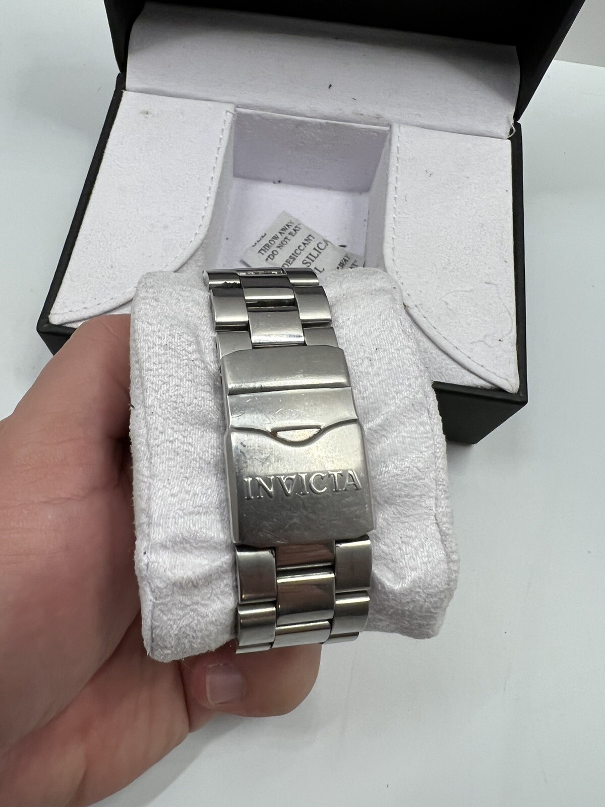 invicta aviator 26746