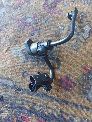 BMW 7 F01 F02 F03 F04 2014 Benzin Turbolader Druckwandler Magnetventil 7636155