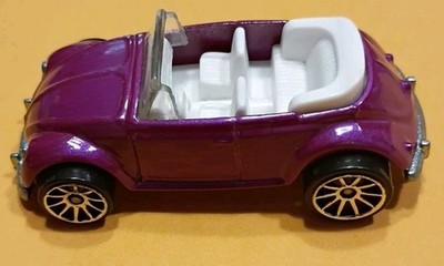 Hot Wheels Volkswagen Beetle Convertible Pink 1:64 VW Bug 2007
