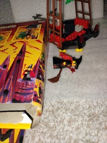 LEGO Castle: Witch's Windship (6037) Complete, With Box And Instructions.