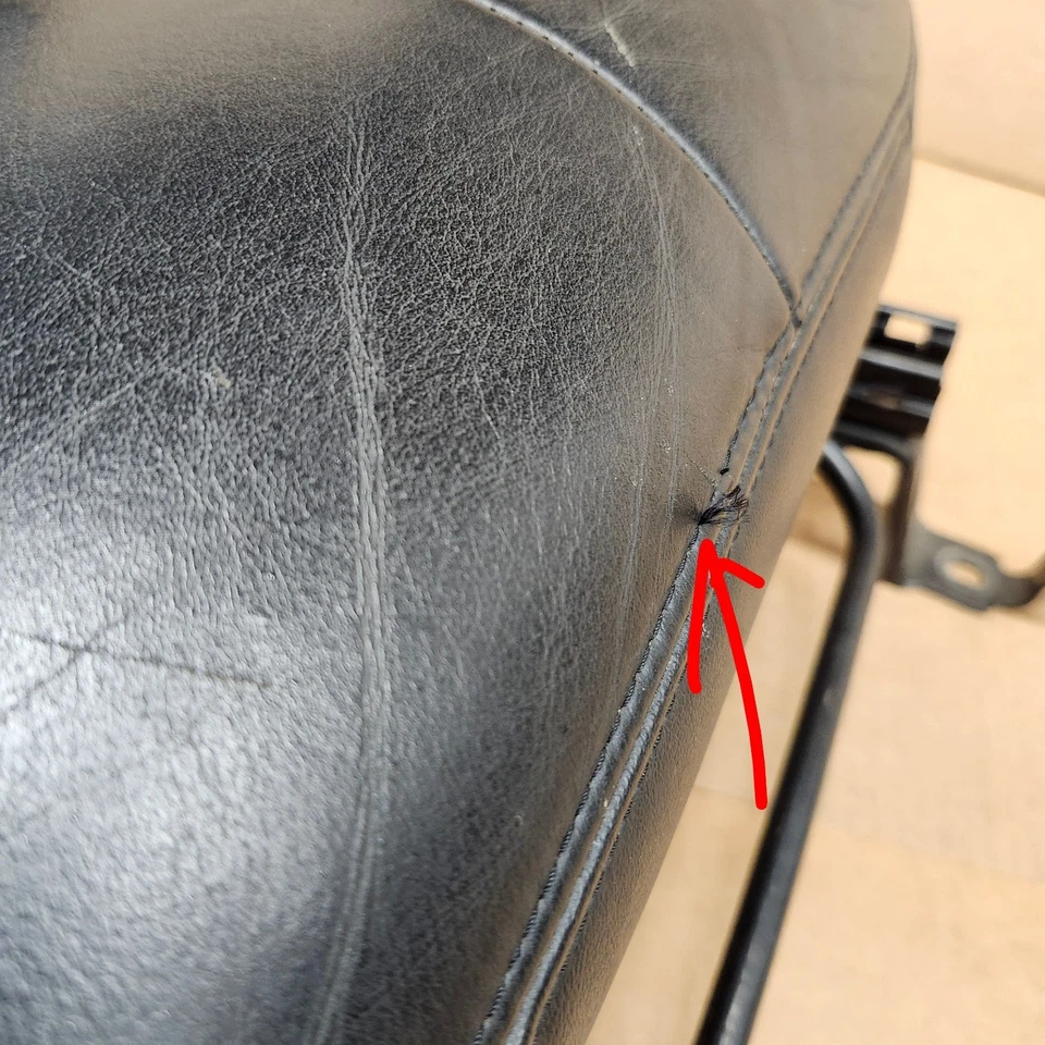 Conjunto de asiento derecho Corvette 97-04 lado del pasajero MANUAL asiento pista y hebilla Foto 3 de 4