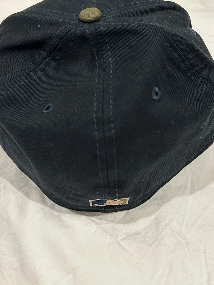 Los Angeles Dodgers New Era 59Fifty 2020 WS Patch 7 1/4 Black, Army Green, Gold - Image 3 of 4