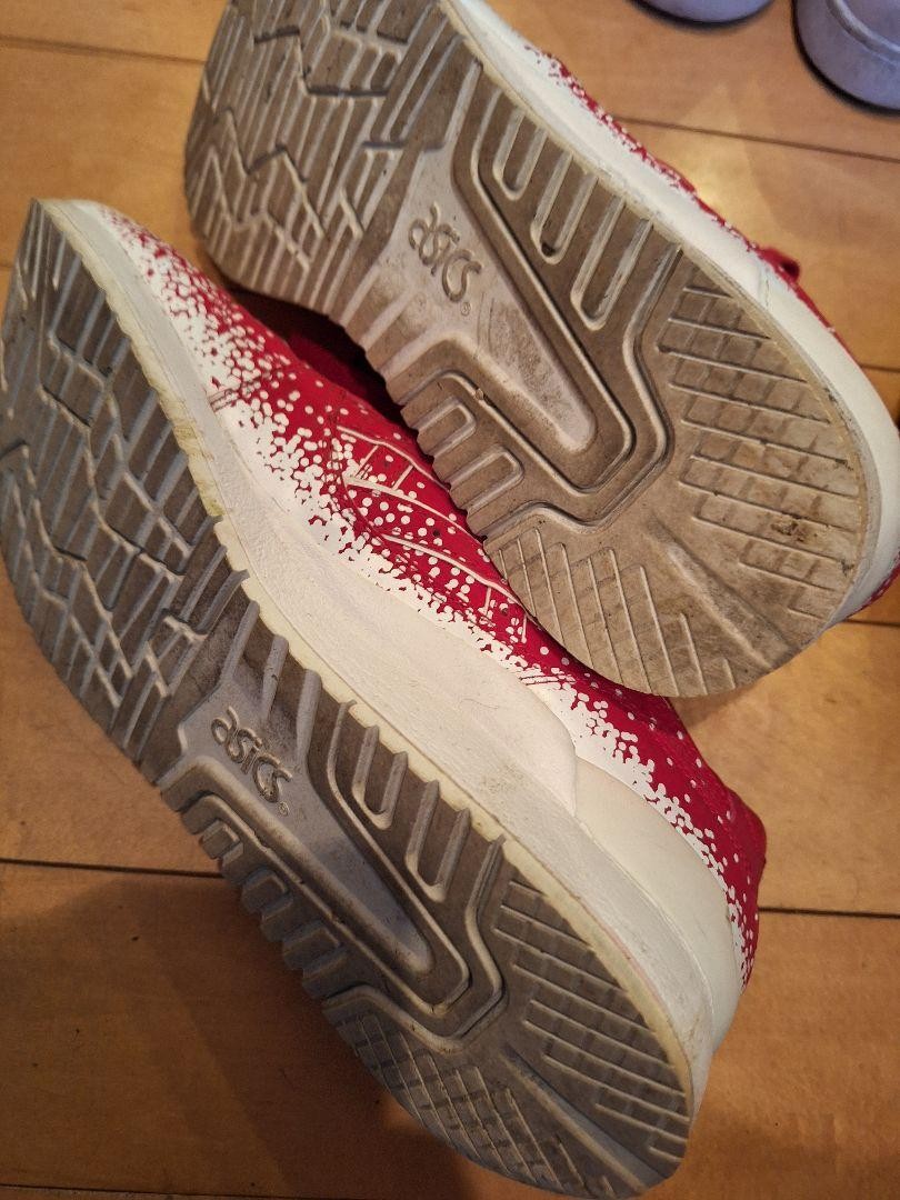 SAOLA Sneakers Asics uomo 10.5US modello punto rosso ottime condizioni usate