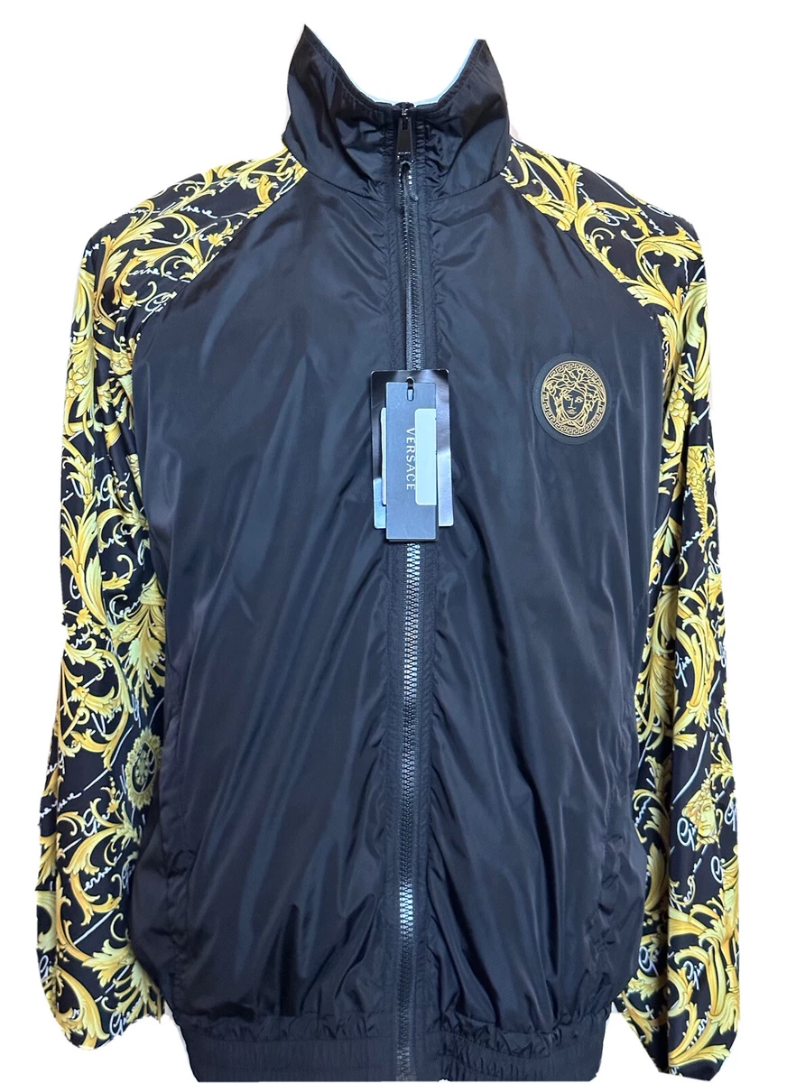 Versace Men's Black Jacquard Monogram Windbreaker Hooded Jacket, Brand Size  50 (US Size 40) 1002975-1A02156-1B000 - Jomashop