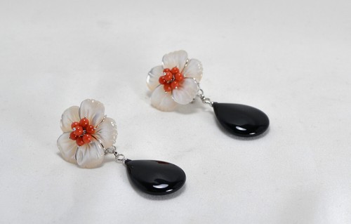 Pendientes de Plata 925 con Flor De Nácar Ónix Y Coral Rojo Aght 027 - Imagen 2 de 3