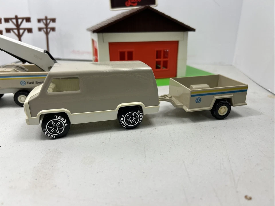 De colección Tonka Bell System Constructores Juego Camiones Postes Teléfono Caja Garaje 1979 Foto 2 de 4