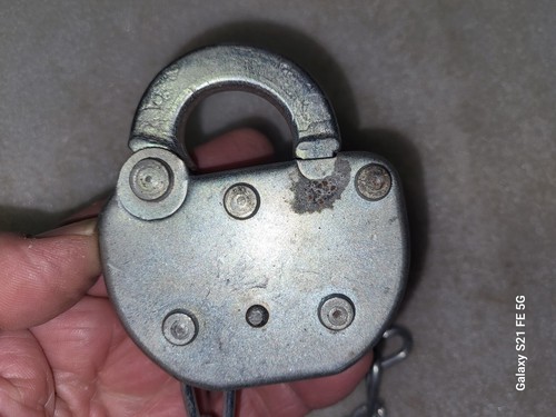 Vintage Unmarked Adlake ??  Railroad Padlock Portugal - 第 4/4 張圖片