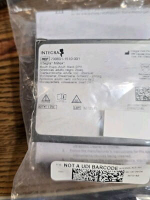 Integra Miltex Mouth Prop Adult Black 2 pcs  700601-1510-001 New In Package 