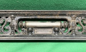 Vintage The Davis Level & Tool Co. 12" Cast Iron Level 1877-1883 Carpenter