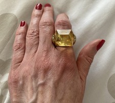 00’S Vintage Gold Tone/Pale Amber Chunky Cocktail Statement Ring Size Medium