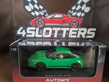 Autoart Porsche 911 (997) GT3 RS Green GT / Road Cars AU13212 1:32