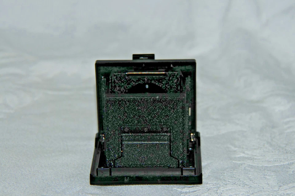 Bronica Waist Level Finder for Horizontal Low Angle Photography ETR Cameras - Image 4 of 4