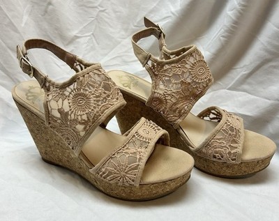 Fergalicious Lace Wedge Cork Sandals Size 9 M Ivory 2000s Boho Festival