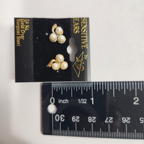 Sensitive Ears By I.D.  Danty Faux Pearls 24 Kt Gold Over Surgical Steel Post - Picture 3 of 3