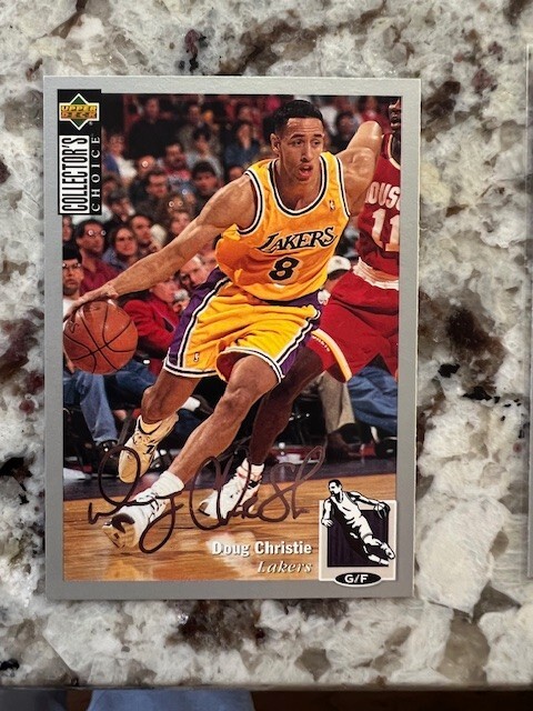 グランパス直筆選手サインボール 1993-95年くらい　ケース付き 1994-95 UD COLLECTORS SILVER SIGNATURE CARD LA LAKERS DOUG
