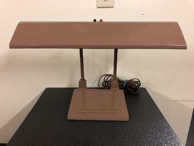 Mid Century Art Specialty Flexo Fluorescent Bankers Desk Lamp Industrial Metal