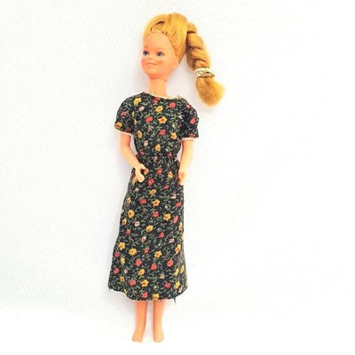 skipper and barbie dolls