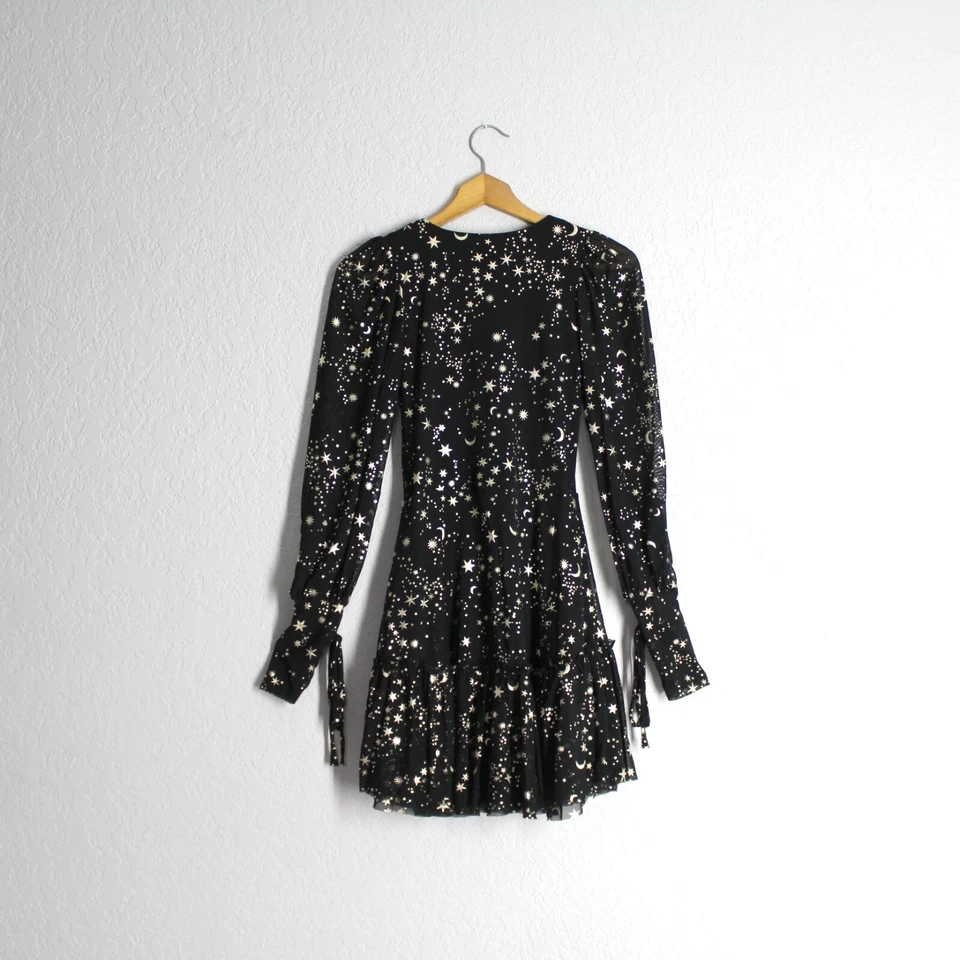 Vestido Blackmilk Stardom Heavenly XS malha elástica estampa folha estrelas mangas compridas - Imagem 2 de 4