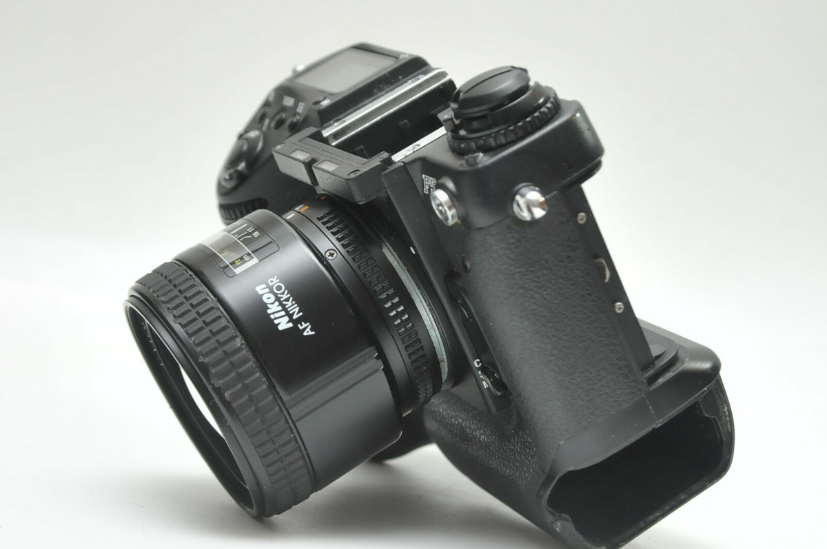 フィルムカメラ #DD11 Nikon F5 35mm SLR Film Camera Near Mint Nikon F5 35mm SLR Film Camera Body by DHL from