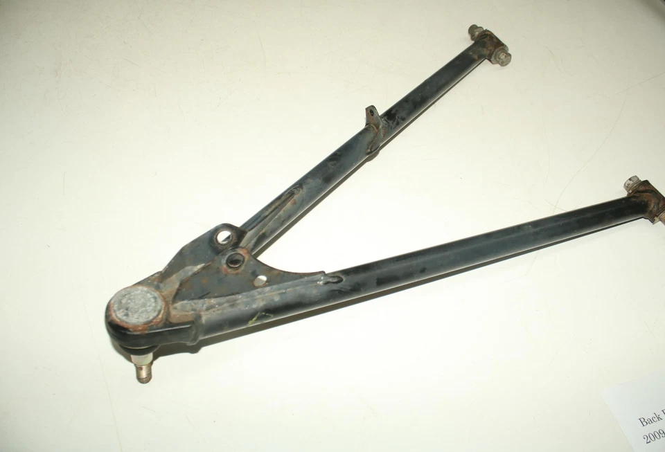 2009 Ski-doo Mxz 800 R Xp 120" Right Front Lower Suspension Control A Arm  — 第 4/4 张图片