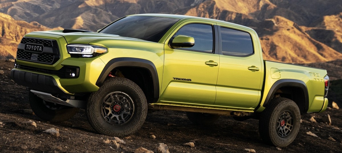 Electric Lime Toyota 588 Basecoat Clearcoat Complete Gallon