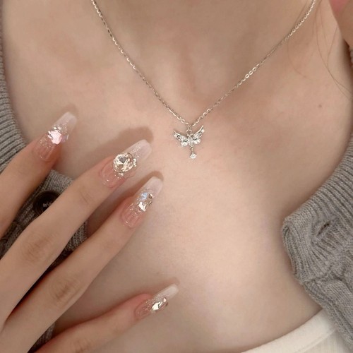 Elegant Butterfly Tassel Necklace for Collarbone and Fashion Accessory - Picture 3 of 5