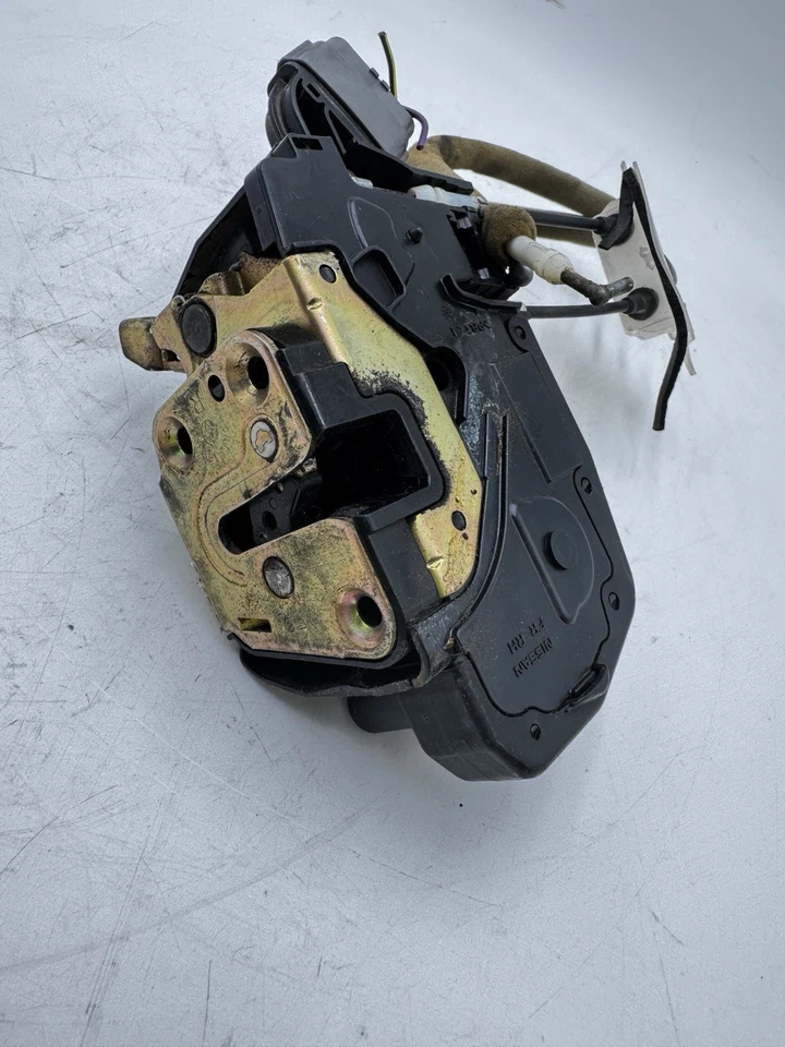 Actuador de pestillo de cerradura de puerta delantera derecha Nissan Rogue 2008-2013 EG000NORSF OEM Foto 4 de 4