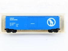 N Kadee Micro-Trains MTL 32020 GN Great Northern Big Sky Blue 50' Box Car #36800