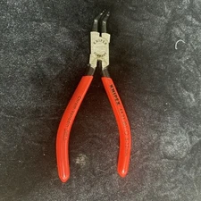44 21 J01 Knipex 90 Degree Angled Tip Internal Circlip Pliers 5 1/8" dia 8-13mm