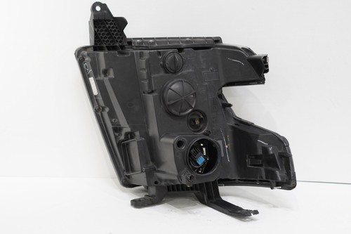 OEM 2015-2019 CHEVROLET TAHOE & SUBURBAN HALOGEN HEADLIGHT LH Driver left D1 - Picture 8 of 12