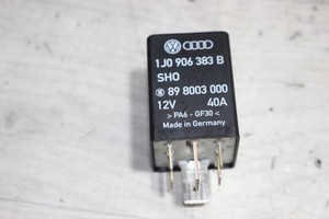 Relais Kraftstoffpumpe 1J0906383B / 898003000 VW Golf IV 1J Bj,01