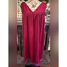 Vintage Vanity Fair Nylon Tricot V-Neck Nightgown Burgundy Red Sleeveless NWT L