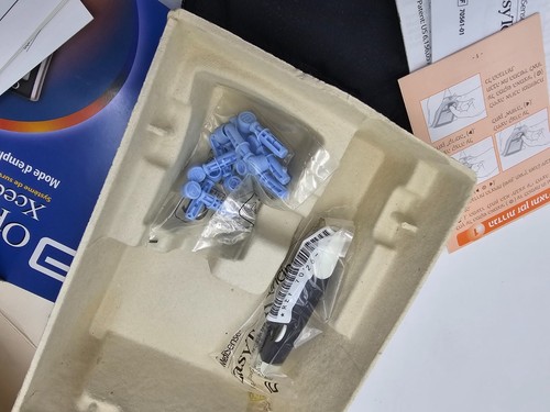 Abbott Optium Xceed diabetes monitoring system NO TEST STRIPS INCLUDED - Picture 8 of 9