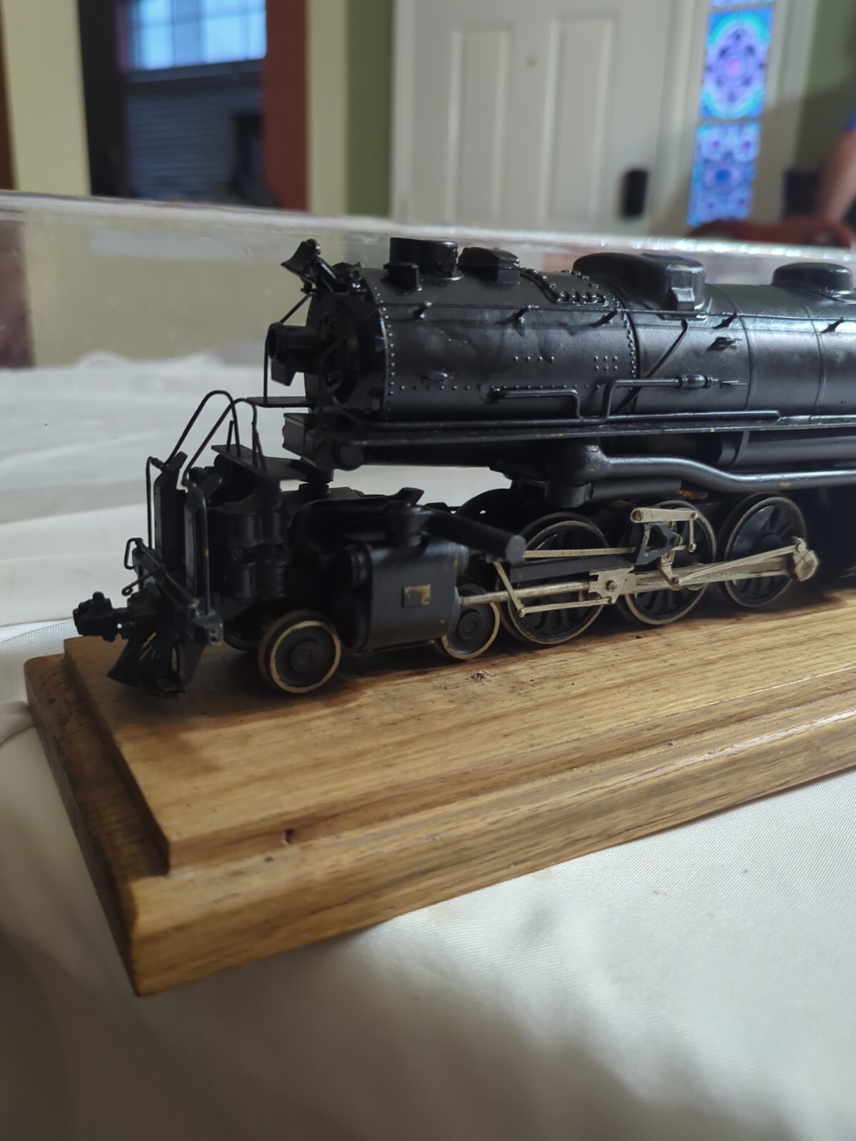 Picture 4 of 24