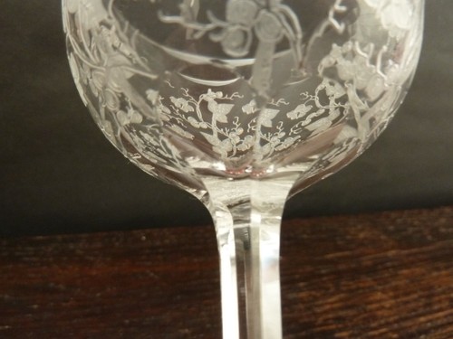 4x Antique Victorian Etched Leaves Crystal Wine Glasses, Faceted Stem h12,5cm - Picture 5 of 9
