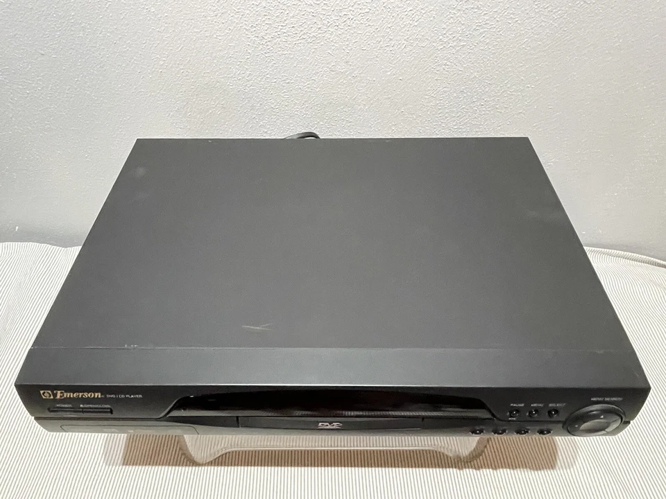 Vintage Emerson DVD CD Player Digital S-Video DVD2000 Black TESTED Nice - Image 2 of 4