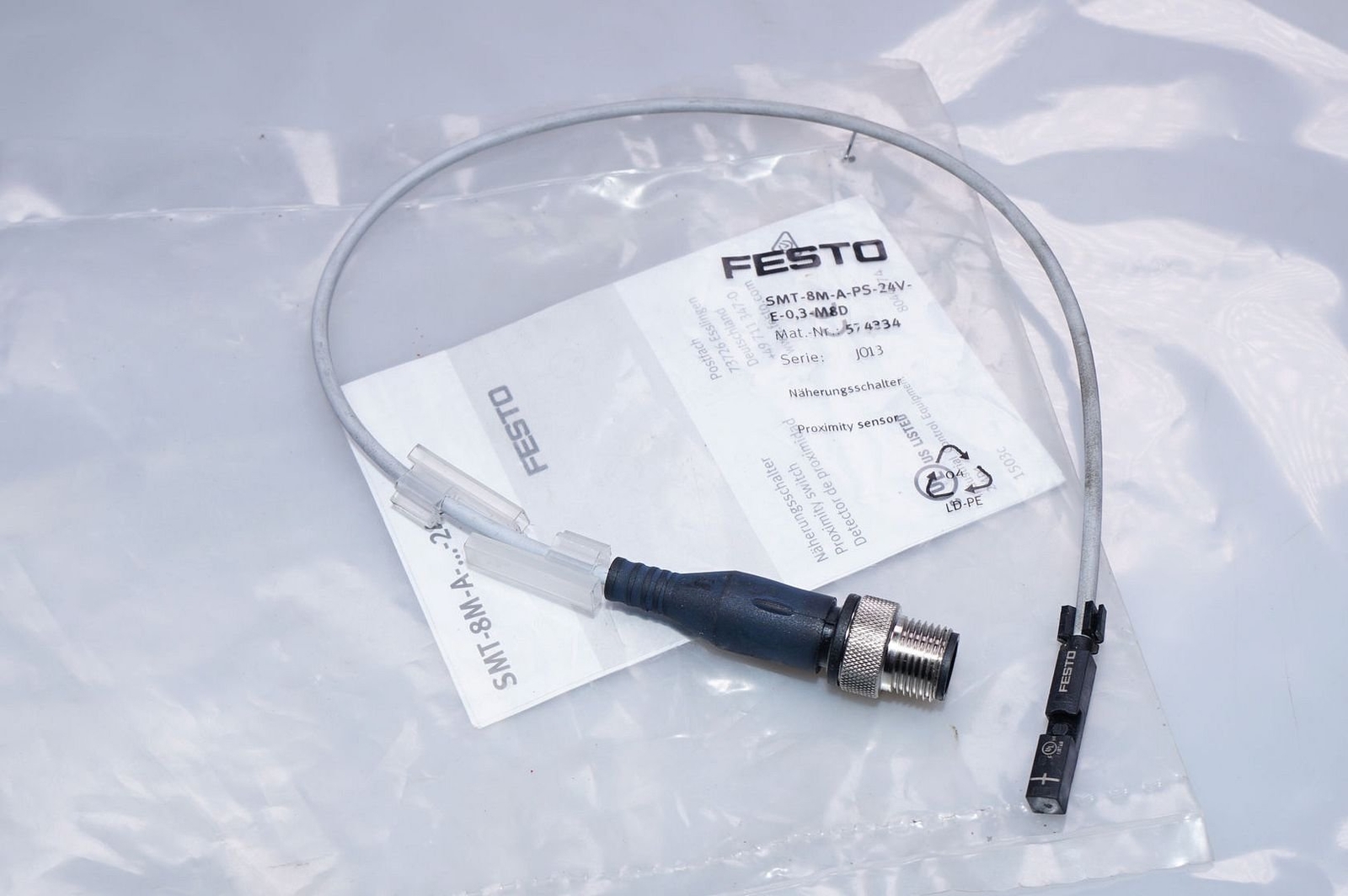 FESTO Proximity Switch SMT-8M-A-PS-24V-E-0.3-M8D 574334 New