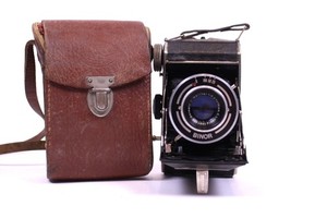 Beier Precisa Klappkamera Binor Verschluss Ludwig Meritar mit Ledertasche Antik