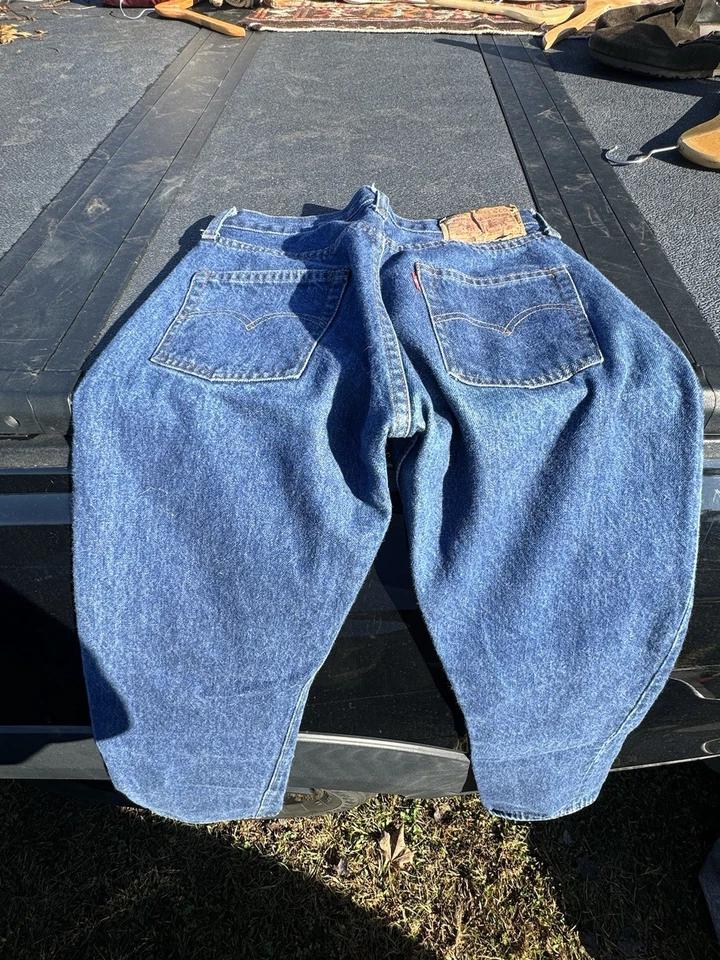 复古 70 年代 Levis 501 深色美国牛仔裤 28x34 #6 印章扭曲 — 第 4/4 张图片