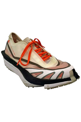 Adidas Women's Earthlight 2.0 Low Carbon Sneaker White