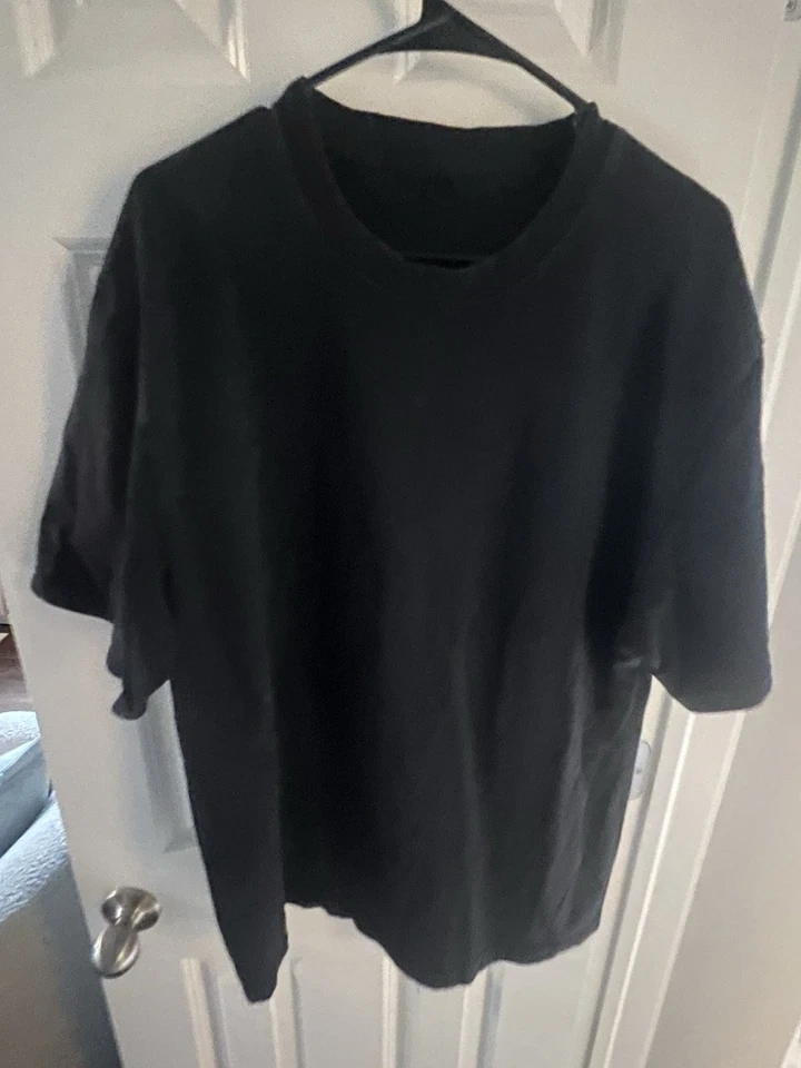 3-Pack Of Mens Lululemon Size XL T-Shirts - Image 4 of 4