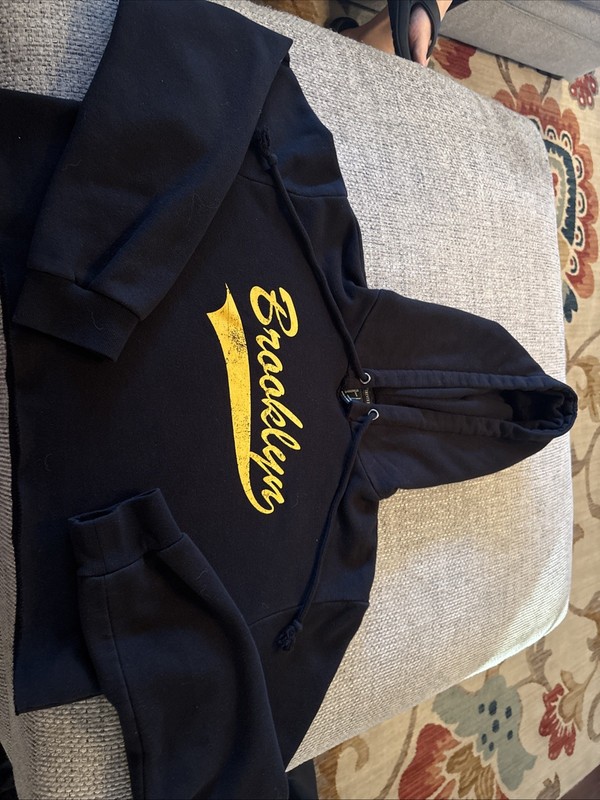 Forever 21 Women's Black Crop Top Hoodie “Brooklyn” Size L