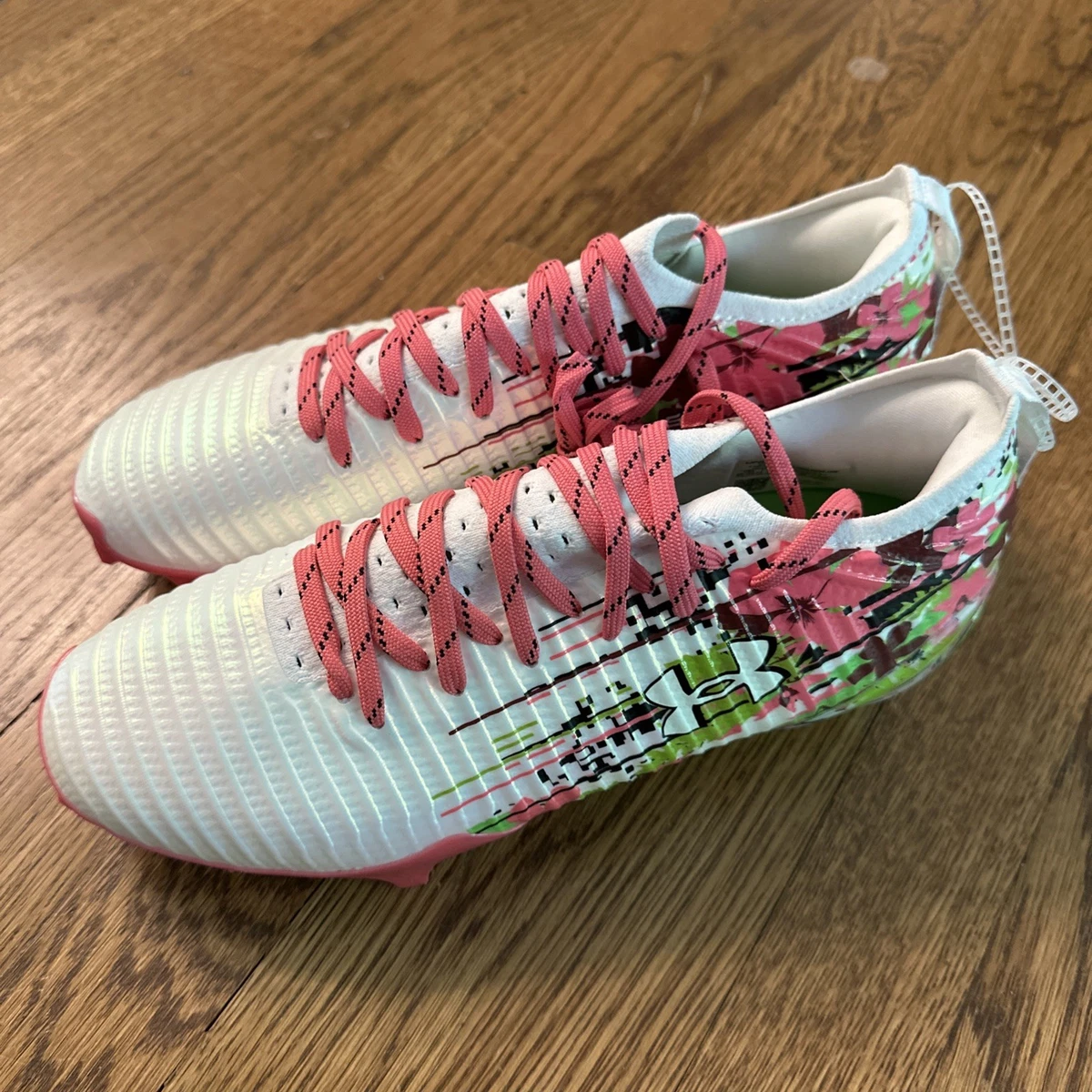 Under armour Pink Football Shoes & Cleats for Men for sale  display picture 3