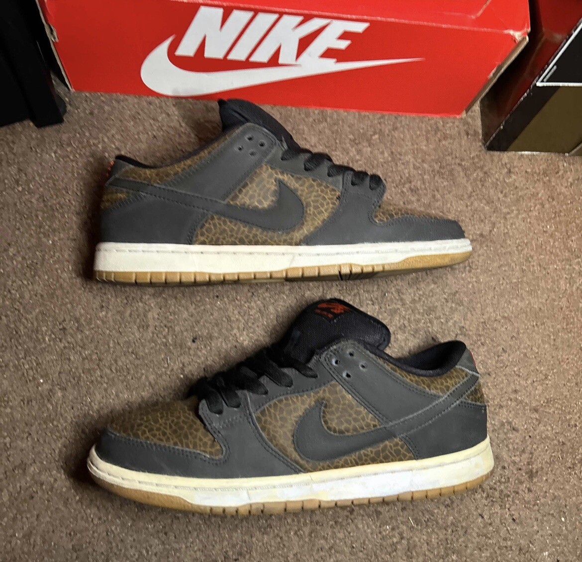nike sb dunk giraffe